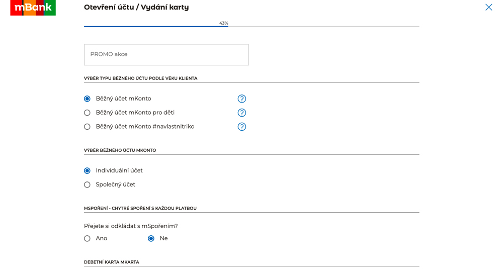 Screenshot formuláře mBank Otevření účtu / Vydání karty s progress barem 43 procent, polem PROMO akce a volbou typu účtu mKonto