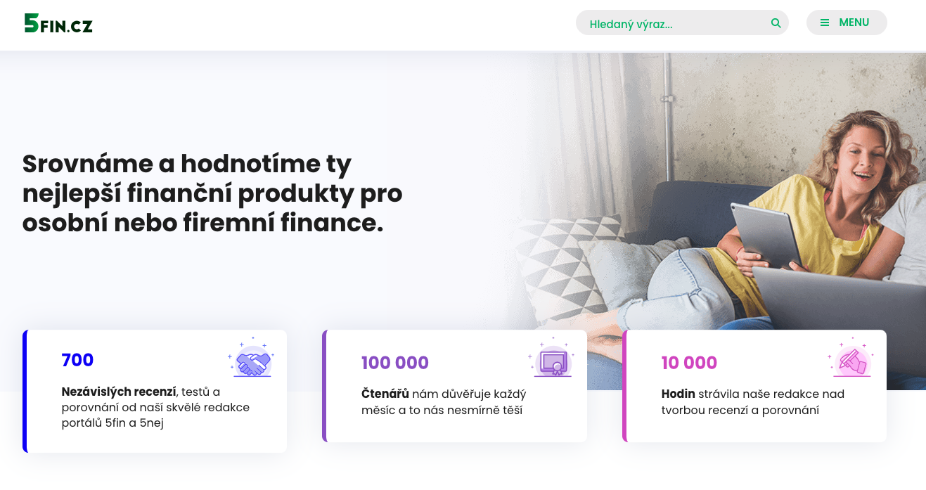 Úvodní stránka webu 5FIN.cz s heslem o srovnávání finančních produktů a statistikami 700 recenzí a 100 000 čtenářů měsíčně